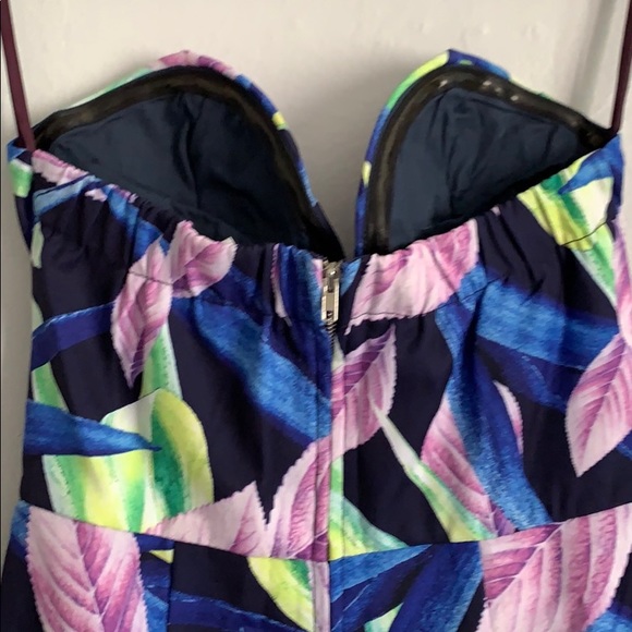 Tropical Sweetheart Dress - Picture 3 of 4